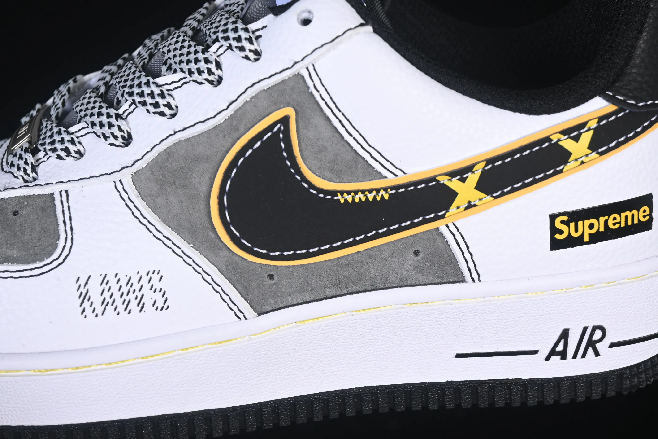 All categories Nk Air Force 1 Air Force series Nk Air Force 1 Low Air Force low top Nike Air Force 1'07 Low Supreme co-branded white gray yellow edge hook Air Force 1 low top casual sneakers XZ6188-259